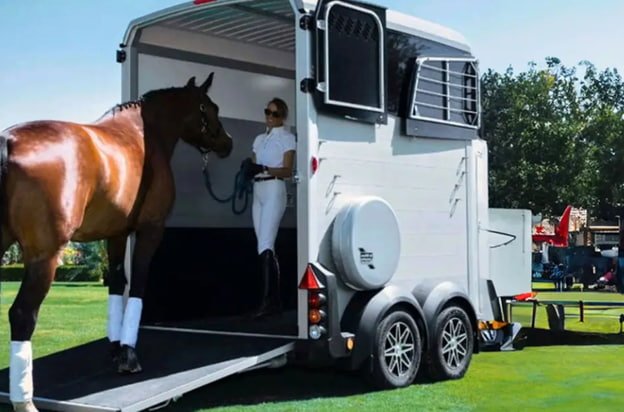Horse float finance