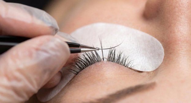 lash extensions southport